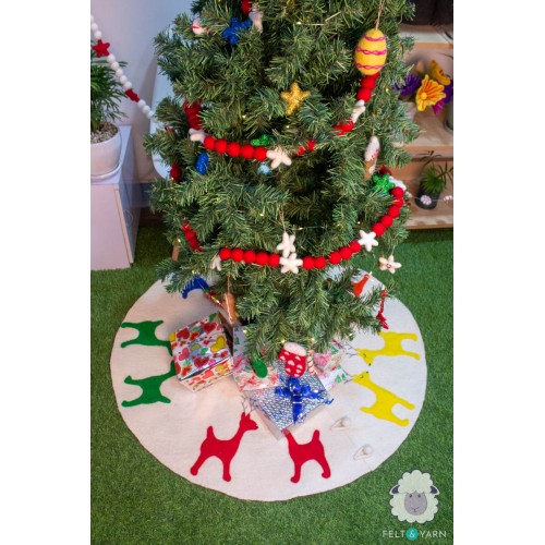 Felt Tree Skirt with Multicolor Deer Design