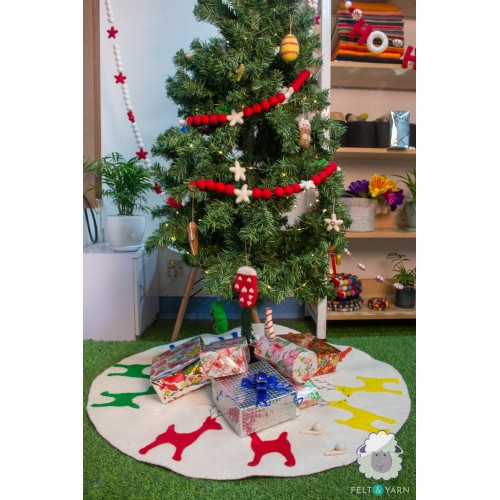 Felt Tree Skirt with Multicolor Deer Design