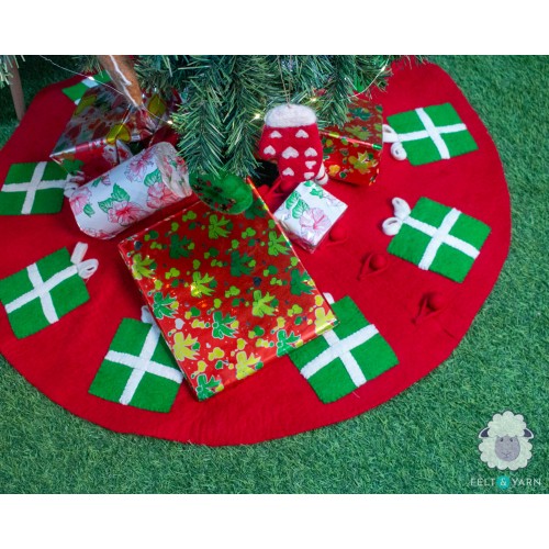 Red Felt Tree Skirt with Gifts