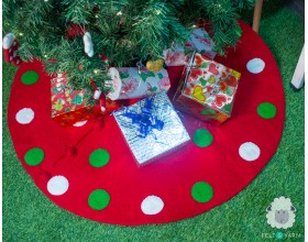 Red Felt Tree Skirt with...