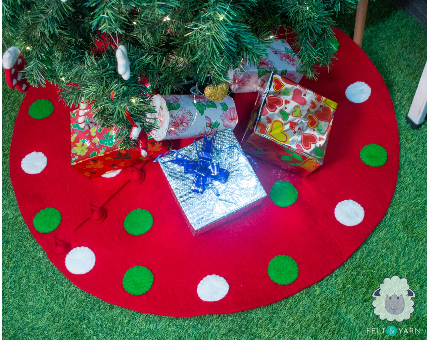 Christmas tree skirt buy online cheap